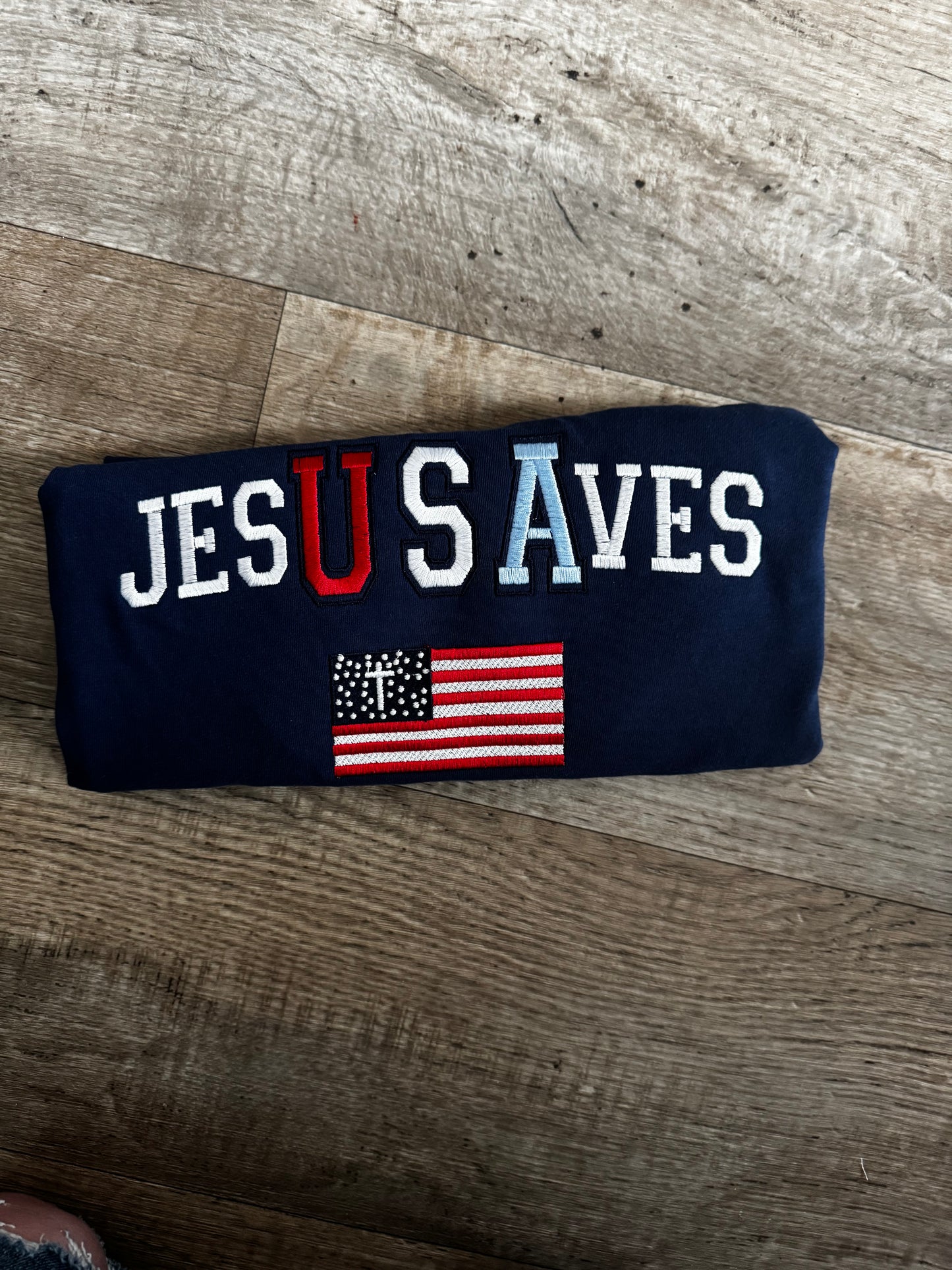 JesUSAves Crewneck/Tee